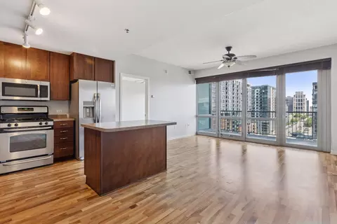 929 Portland Ave #1002, Minneapolis, MN 55404