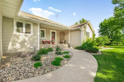 8340 County Road 5 SW, Willmar, MN 56201