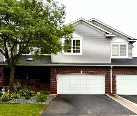 3463 Bay Knolls Dr NW, Prior Lake, MN 55372