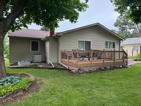 Exterior - 1204 Garflield Ave, Albert Lea, MN 56007 photo 4 of 7