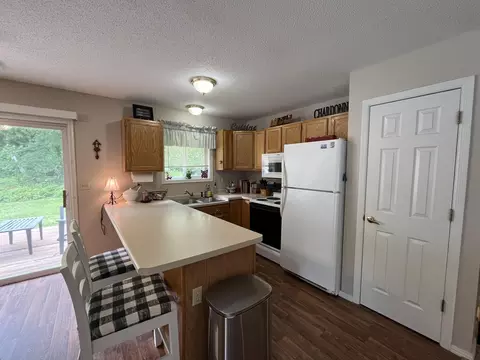 Kitchen - 15965 Red Sand Cir, Brainerd, MN 56401 photo 2 of 2