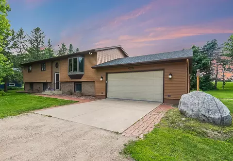 8026 Kendall Ave, Northfield, MN 55057