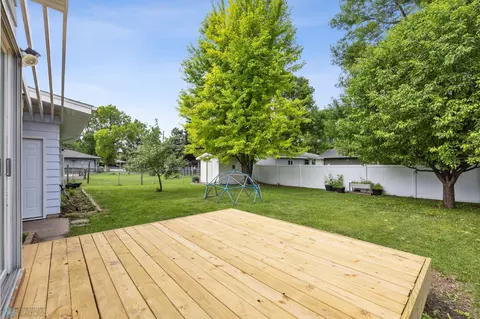 Exterior - 2309 9th St S, Fargo, ND 58103 photo 5 of 7