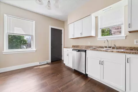 2870 Exeter St, Duluth, MN 55806 photo 4