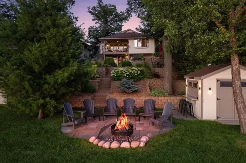 9525 N Shore Trl N, Forest Lake, MN 55025