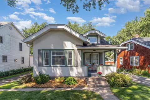 2627 Zenith Ave N, Robbinsdale, MN 55422