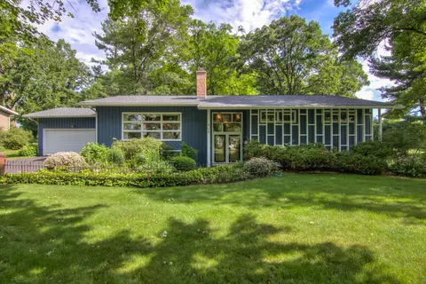 715 River Heights Rd SW, Menomonie, WI 54751