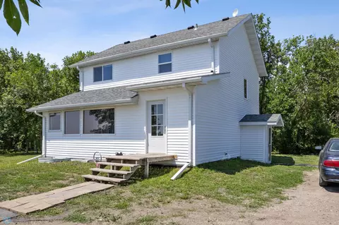 16677 18th St SE, Gardner, ND 58036 photo 2