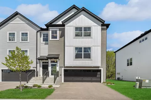 6645 Jody Ave S, Cottage Grove, MN 55016