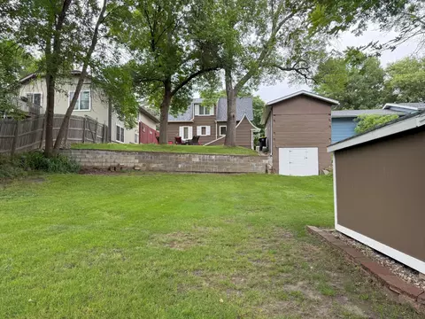 688 Miller Ave, Windom, MN 56101 photo 7