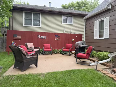 688 Miller Ave, Windom, MN 56101 photo 3