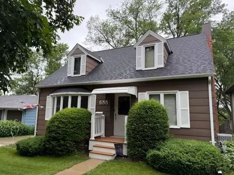 688 Miller Ave, Windom, MN 56101