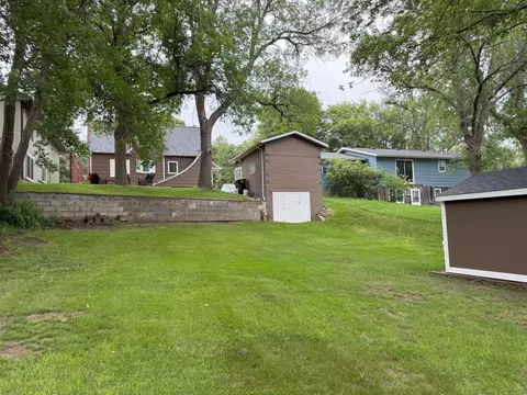 688 Miller Ave, Windom, MN 56101 photo 6