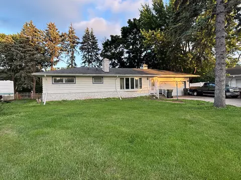4364 Copper Pt, Eagan, MN 55122
