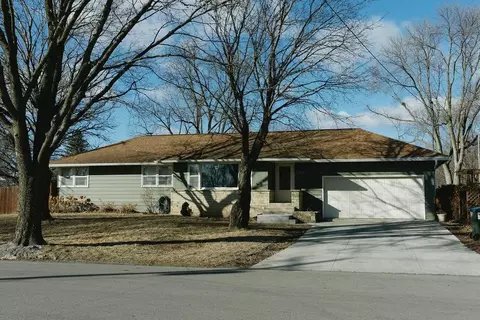 1505 7th St NE, Rochester, MN 55906