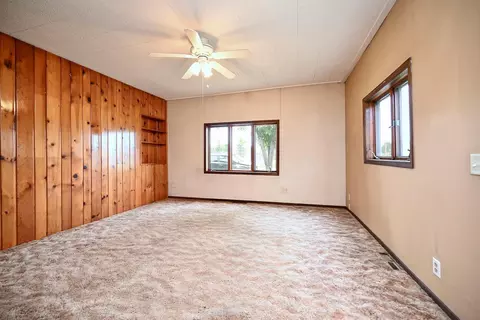 971 E 8th St, Winona, MN 55987 photo 10
