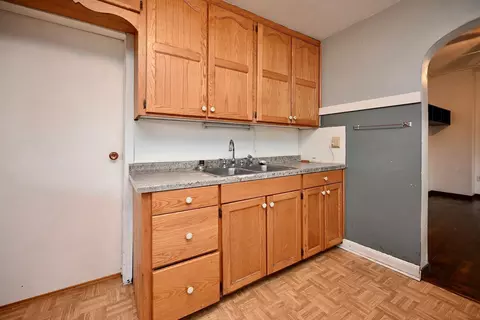 971 E 8th St, Winona, MN 55987 photo 4