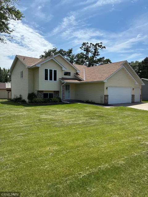 101 Hillside St, Big Lake, MN 55309