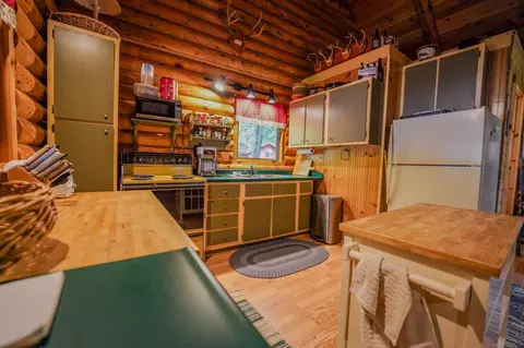 Kitchen - 5713 Pine Is N, Tower, MN 55790 photo 2 of 3