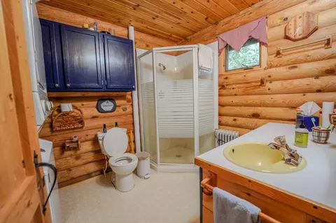 Bath - 5713 Pine Is N, Tower, MN 55790 photo 1 of 3