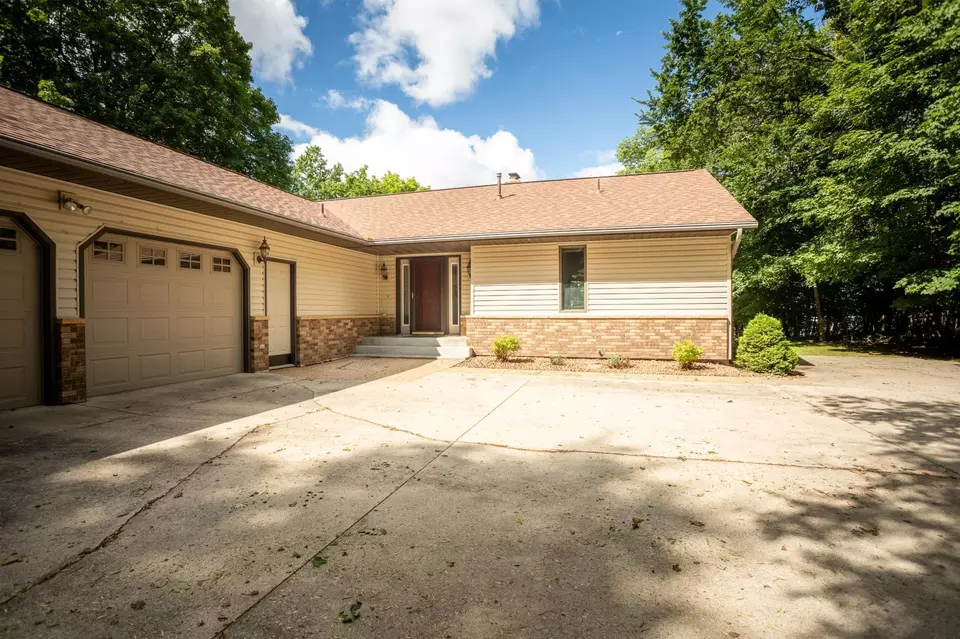 Exterior - 1634 Golden Dr SW, Alexandria, MN 56308 photo 22 of 22