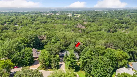 500 Summit Ln, Burnsville, MN 55337
