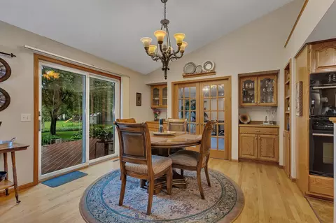 Dining - 24121 County Road 75, Saint Augusta, MN 56301 photo 2 of 4