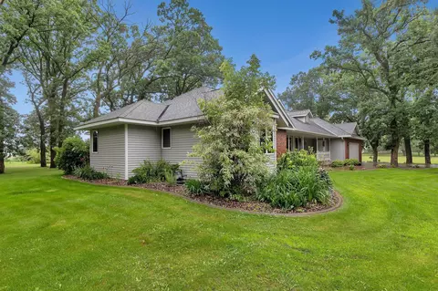 Exterior - 24121 County Road 75, Saint Augusta, MN 56301 photo 4 of 10