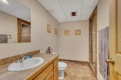 Bath - 24121 County Road 75, Saint Augusta, MN 56301 photo 4 of 7
