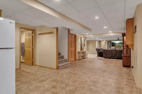 Entry Way - 24121 County Road 75, Saint Augusta, MN 56301 photo 5 of 6