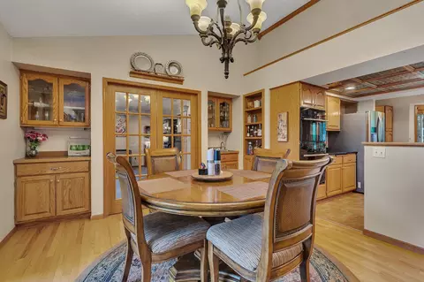 Dining - 24121 County Road 75, Saint Augusta, MN 56301 photo 3 of 4