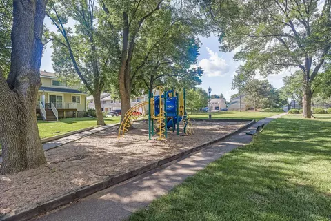 Exterior - 1645 River Bluff Ct #93, Eagan, MN 55121 photo 6 of 6