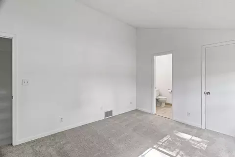 Bedroom - 1645 River Bluff Ct #93, Eagan, MN 55121 photo 8 of 9