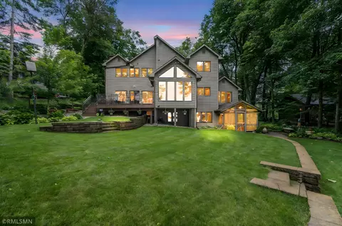4208 Fairview Ln, Madison Lake, MN 56063