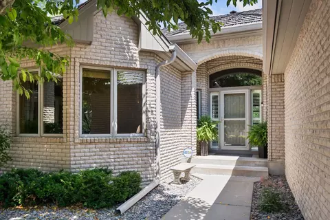 5625 Zachary Ln N, Plymouth, MN 55442
