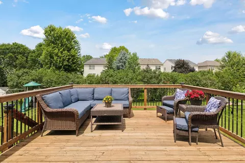 2034 Schoolmaster Dr, Chaska, MN 55318 photo 3