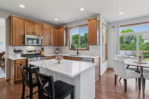 2034 Schoolmaster Dr, Chaska, MN 55318 photo 5