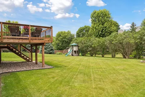2034 Schoolmaster Dr, Chaska, MN 55318 photo 40