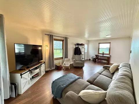 Living - 10502 573rd Ave, Mapleton, MN 56065 photo 1 of 3