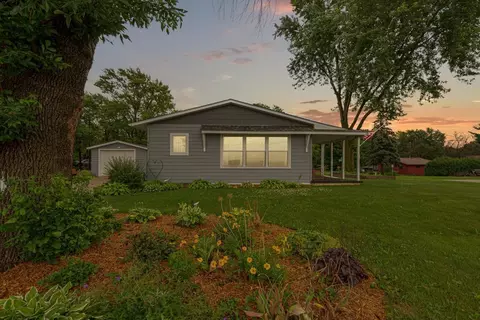 511 9th Ave SW, Faribault, MN 55021