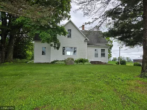 1264 389th Ave NE, Stanchfield, MN 55080