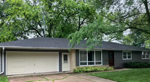 1927 Twin Bluff Rd, Red Wing, MN 55066
