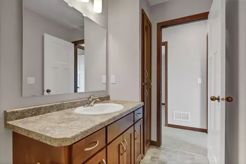 Bath - 1020 3rd Ave SE, Freeport, MN 56331 photo 1 of 2