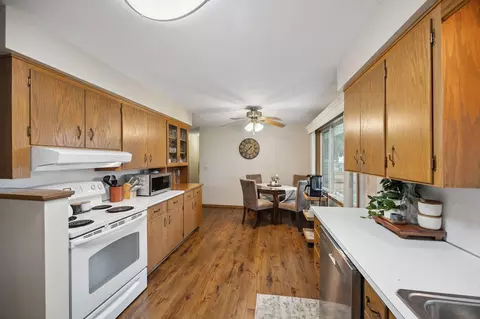 1922 11th St E, Glencoe, MN 55336 photo 7