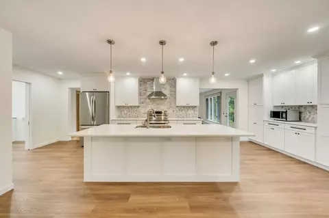 148 Hoyt St, Hudson, WI 54016
