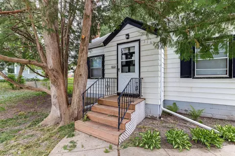 316 Curtice St W, Saint Paul, MN 55107