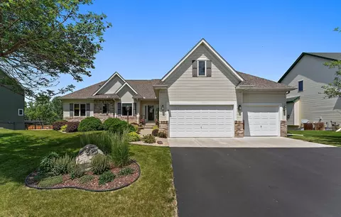 20190 Explorer Ct N, Forest Lake, MN 55025