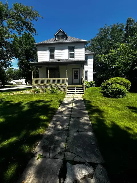 501 6th St SE, Pipestone, MN 56164