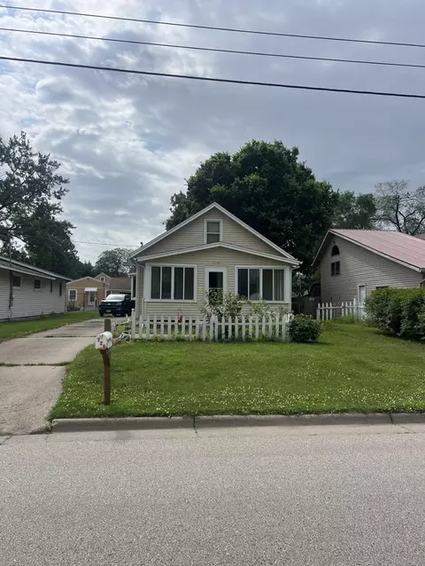 720 44th Ave, Goodview, MN 55987