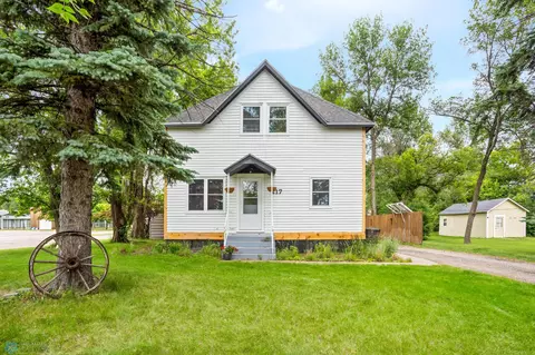 217 N Baldwin St, Mcville, ND 58254